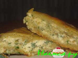 Пирог с плавленным сыром и луком