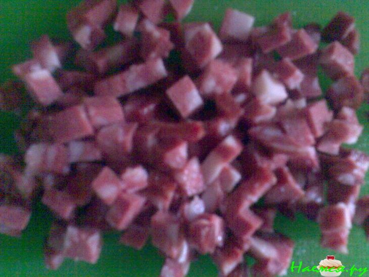 Горячие бутерброды с колбасой и помидором Горячие бутерброды с колбасой и помидором