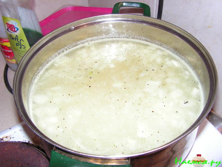 Гороховый суп без мяса c клецками