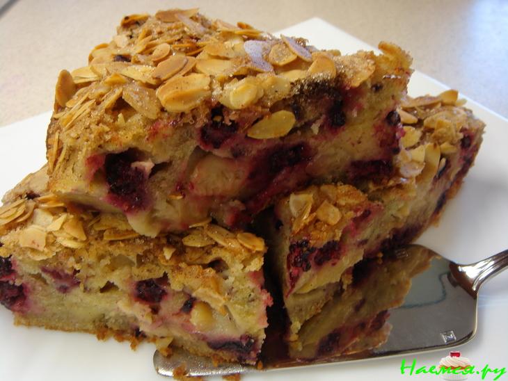 Персиково-ежевичный пирог