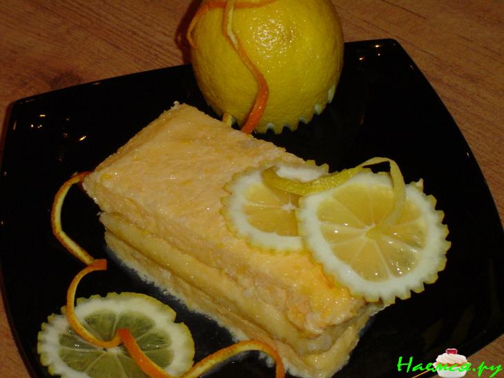 Лимонное семифредо (замороженный десерт)