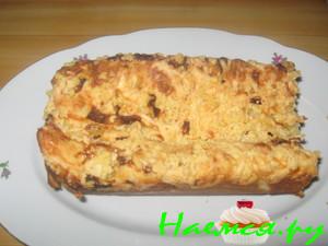 Луковый кекс с сыром
