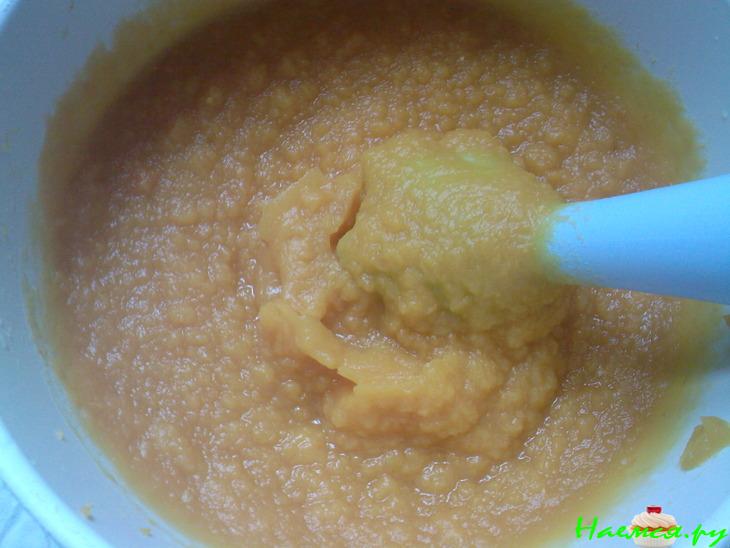 Тыквенный крем-суп с сырными рулетиками