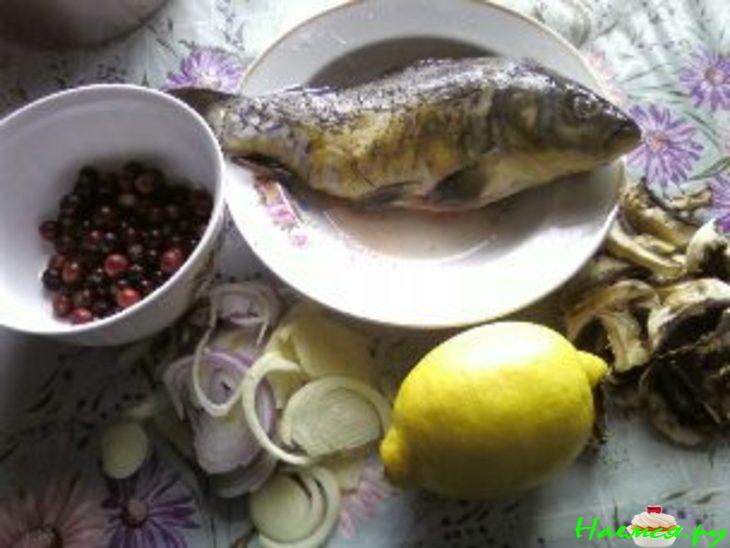 Карп в клюквенно-грибном соусе Карп в клюквенно-грибном соусе