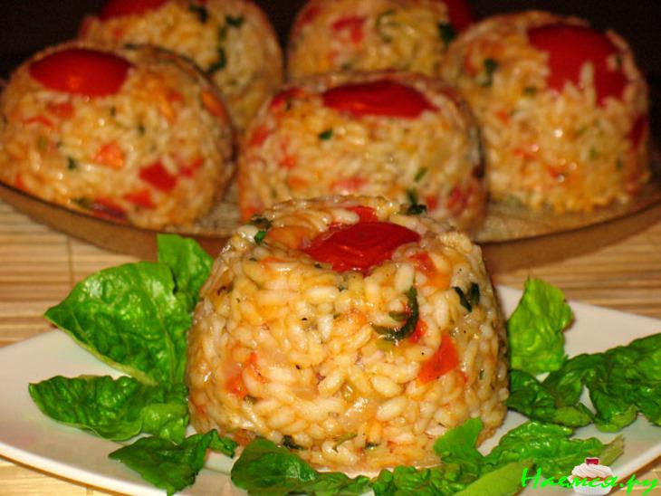 Рисовые тимбали с моцареллой (Sformatini di riso alla mozzarella)