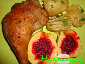 Запеченная утка (окорочка) с клюквенными яблоками