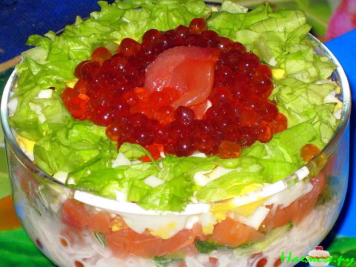 Вкусный салатик с красной икрой