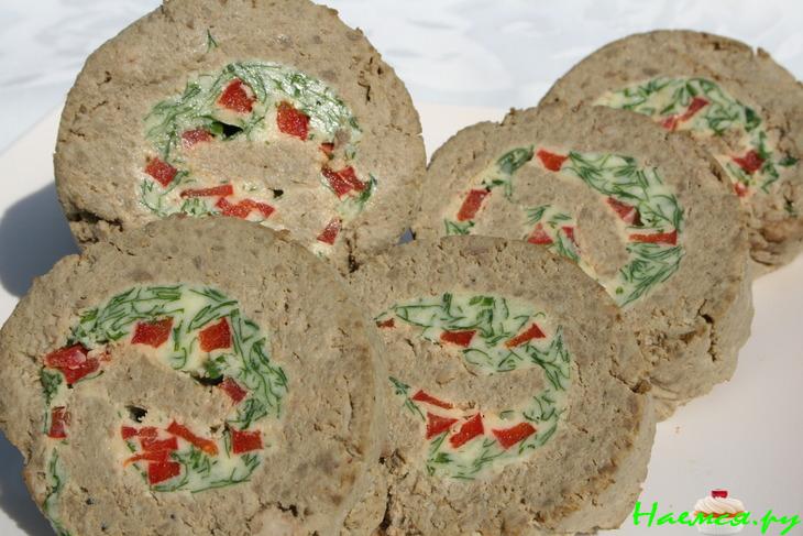 Печёночный рулет с петрушкой