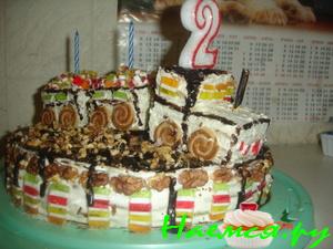 Торт "Медовик" с орешками