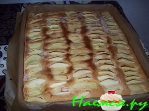 Пирог с яблоками быстрый