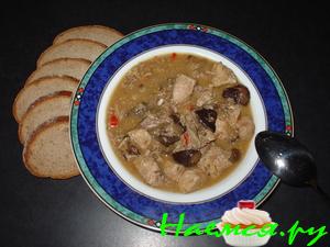 Гуляш с грибами