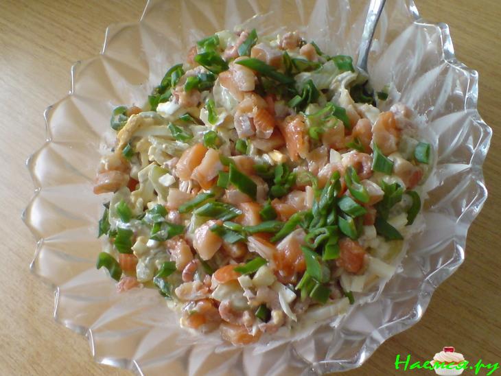 Салат из огурца и креветок