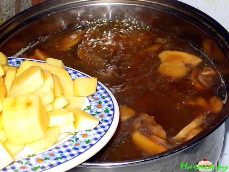 Суп из грибов ассорти из запасов Суп из грибов ассорти из запасов