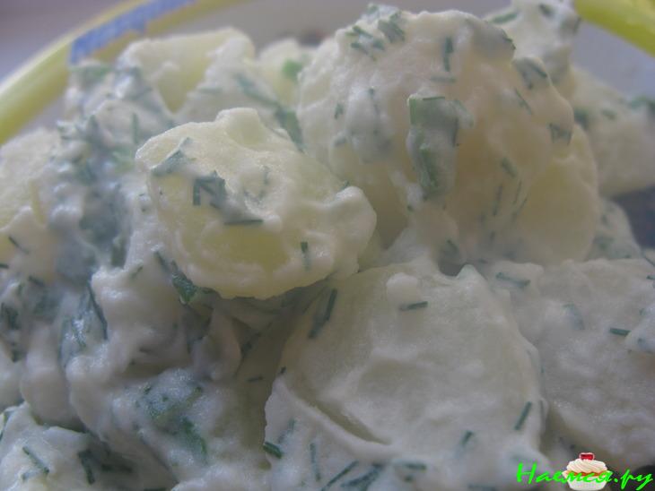 Молодой картофель с зеленью (два варианта)