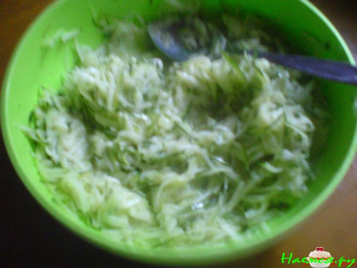 Несладкий кабачковый пирог