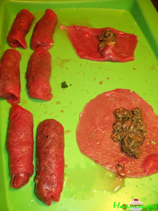 Мини рулетики из говядины 