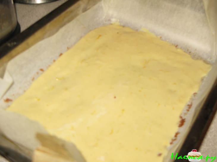 Бисквитный рулет с бананом и киви