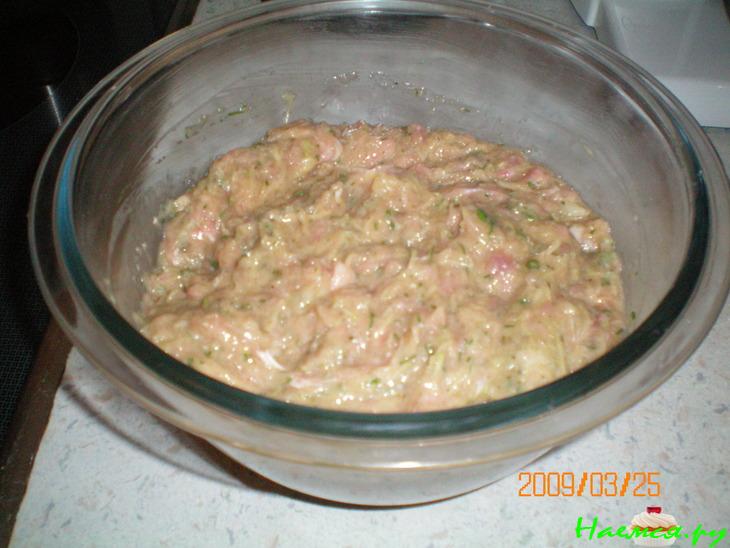 Куриные котлеты с цуккини и картошкой