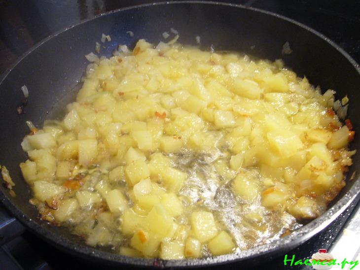 Ананасовый релиш к жаренной рыбе