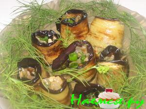 Баклажаны с луком и зеленью