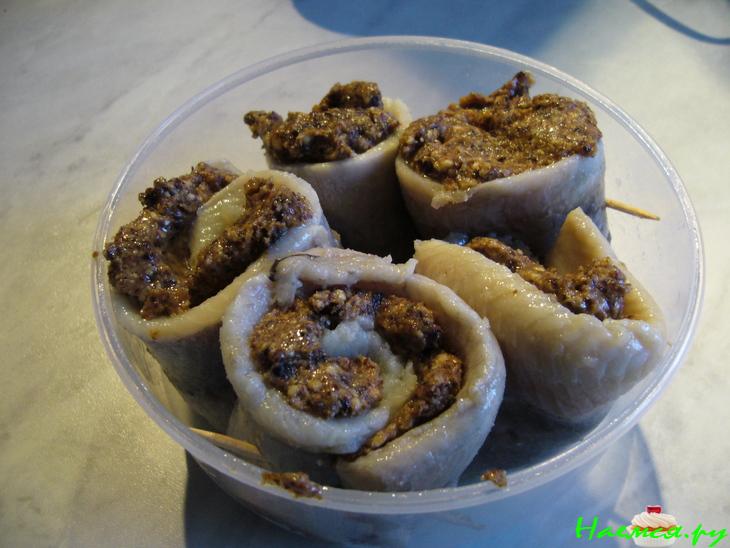 Рольмопс с черносливом и миндалем Рольмопс с черносливом и миндалем