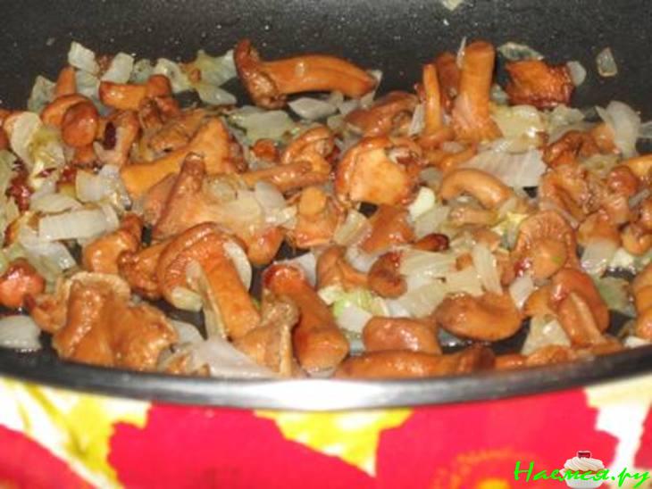 Картофельные гнездышки с лисичками