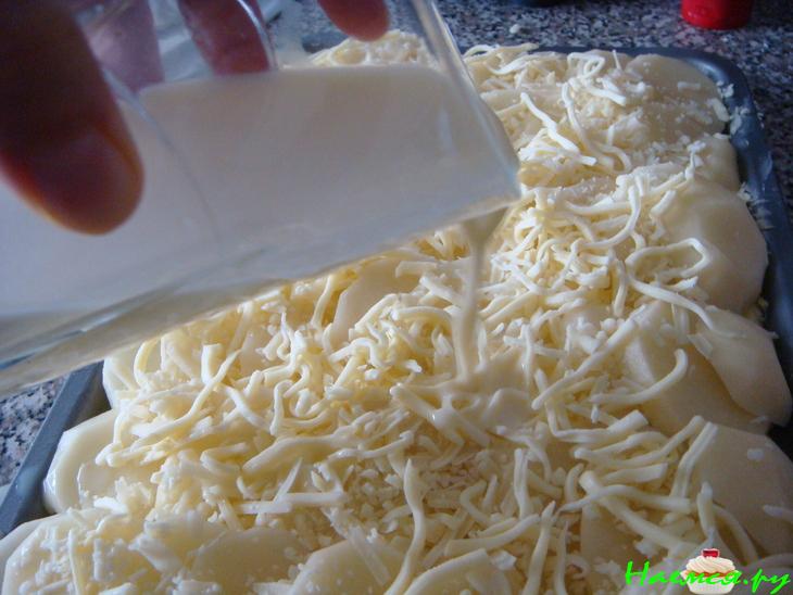 Ароматный картофель с сыром моцарелла Ароматный картофель с сыром моцарелла