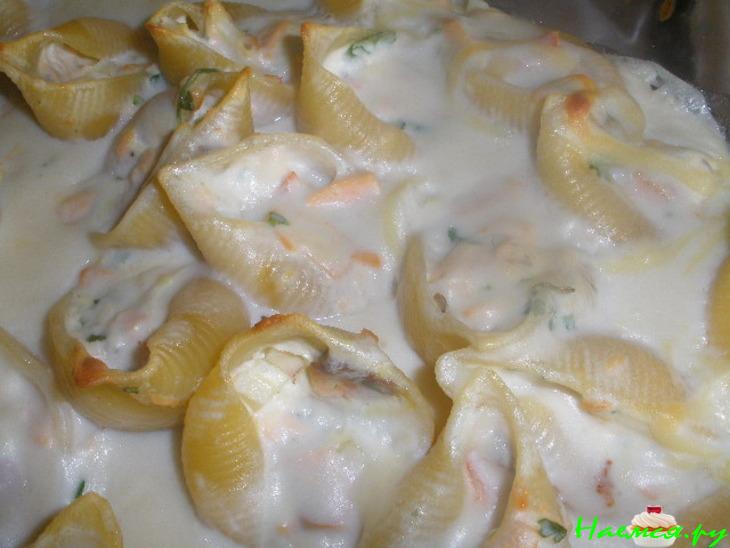 Ракушки, фаршированные лососем и рикоттой Ракушки, фаршированные лососем и рикоттой