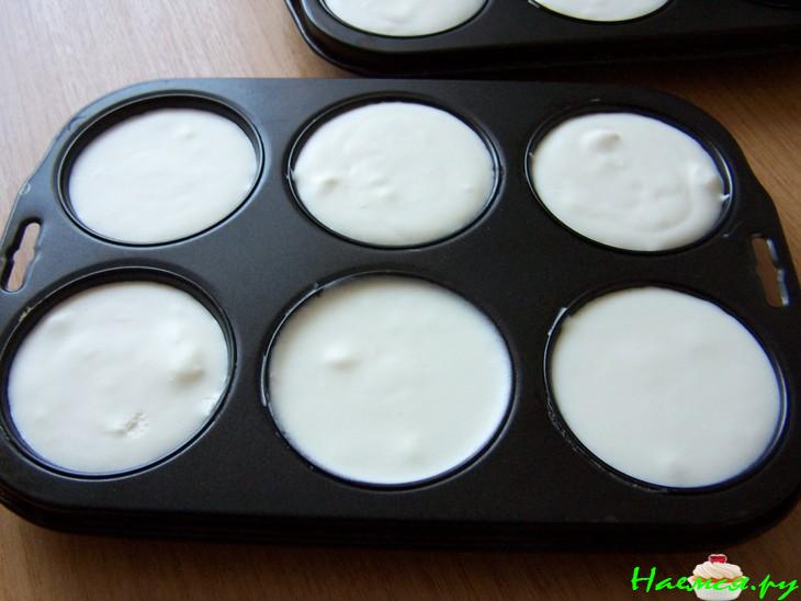 Кокосовое бланманже с соусом из манго