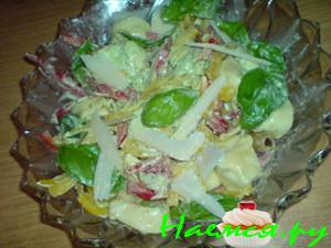 Салат из Равиоли с песто Салат из Равиоли с песто