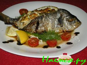 Дорада запеченная со сладким перцем Дорада запеченная со сладким перцем