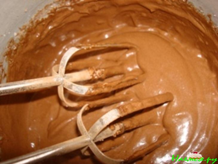 Сливовый пирог "Астра" с шоколадной начинкой