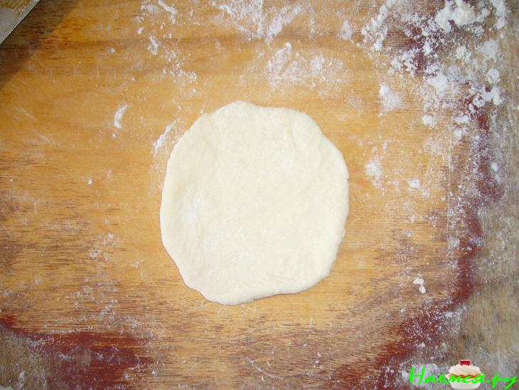 Пирожки с рыбой и зеленым луком Пирожки с рыбой и зеленым луком