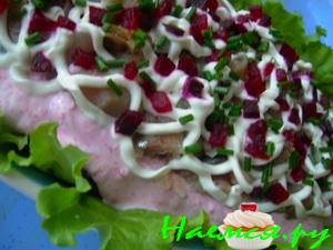 Салат из копченой скумбрии с овощами Салат из копченой скумбрии с овощами