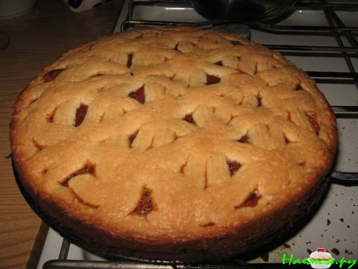 Песочный пирог с вареньем