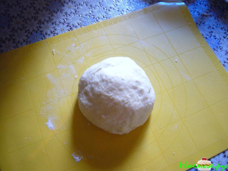 Пирог с кислой капустой