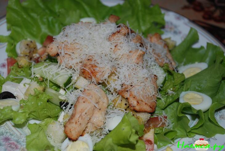 Салат с курицей и натуральном йогуртом