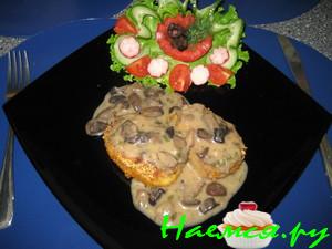 Картофельные котлеты с грибным соусом Картофельные котлеты с грибным соусом