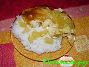 Курочка с карри и ананасами