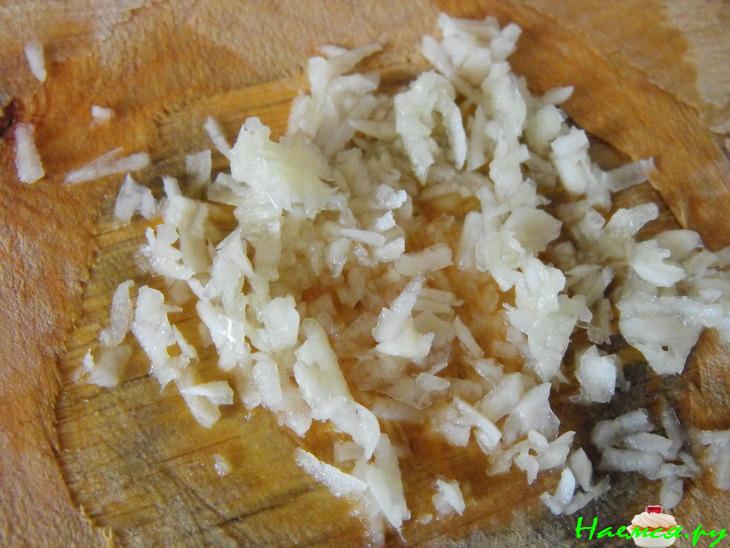 Печеный перец под пикантным соусом