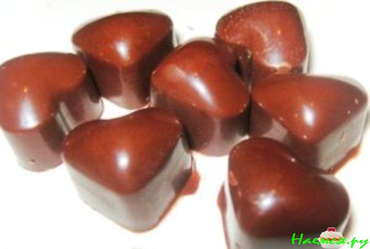 Шоколадные конфеты с фундуком
