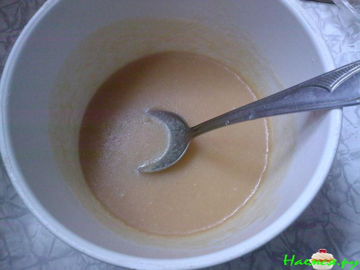 Пирог с изюмом, вишней и тыквой в медовой заливке