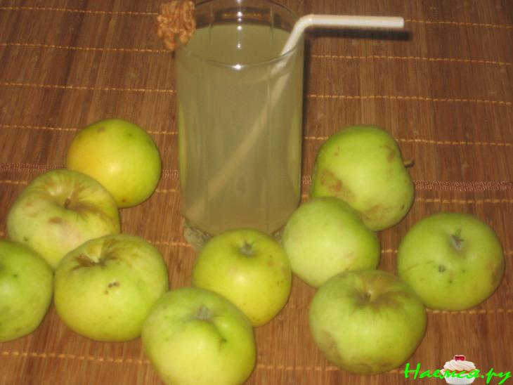 Яблочный компотик с лимоном и мятой