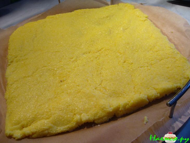 Полента с острым соусом