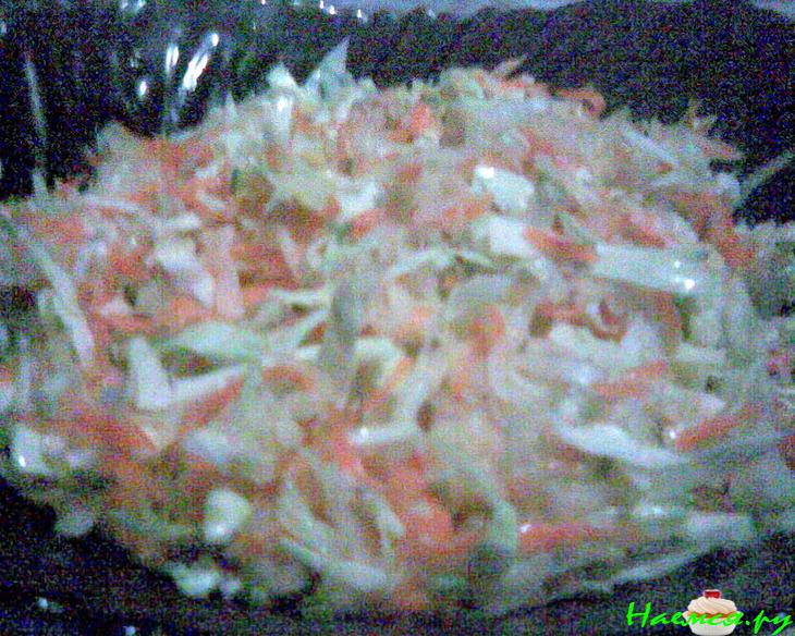 Полезный салат с кольраби