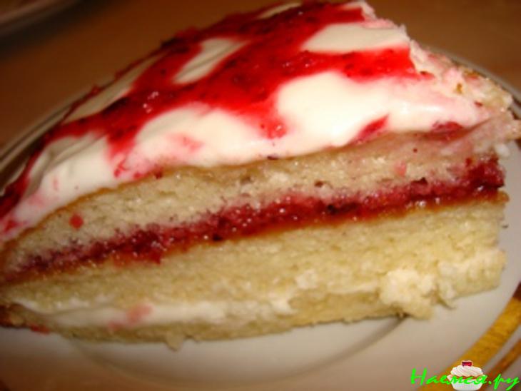 Клюквенно-лимонный пирог со сметанной прослойкой