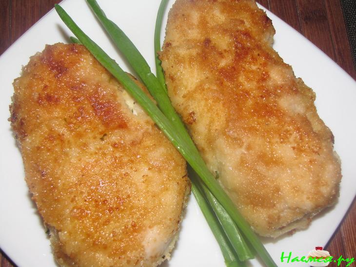 Куриные котлеты "Богатырские с сюрпризом", жаренные во фритюре