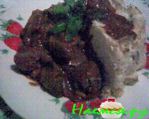 Пряная куриная печеночка с кетчупом и коньяком