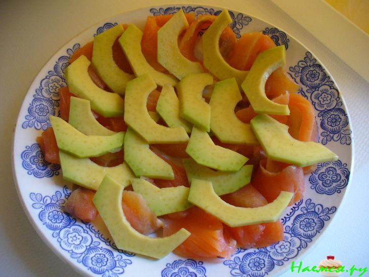 Закуска из Лосося с Авокадо и Тархуном