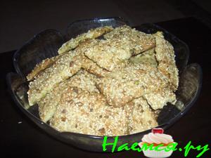 Баразек (хрустящее печенье с сезамом и фисташками)